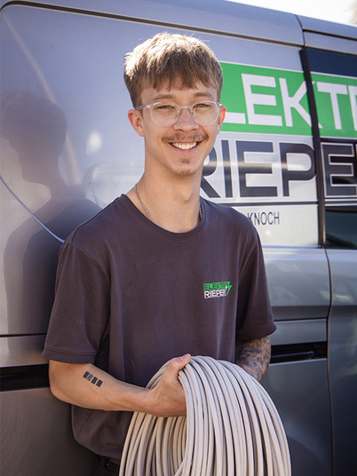 David Lenning bei Elektro Rieper GmbH in Schwalmstadt